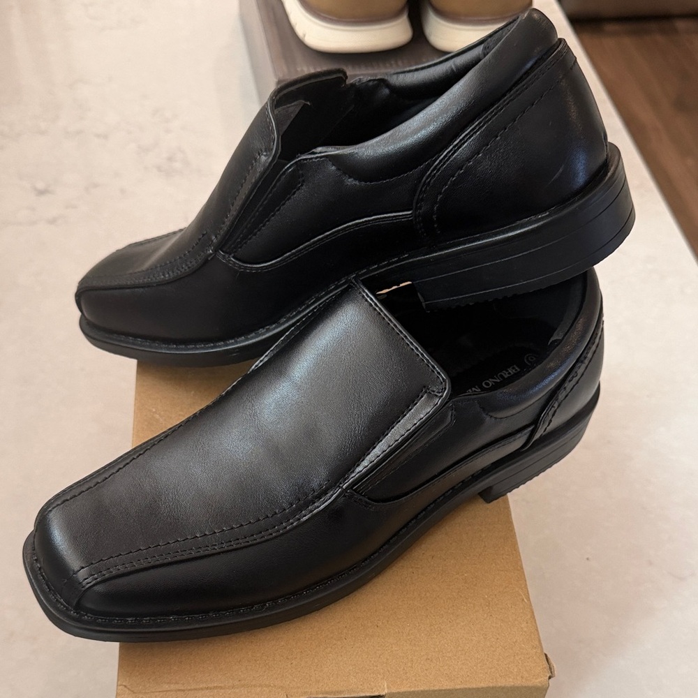 Boy’s Bruno Marc Black Loafer Dress Shoes, Size 6 BNIB